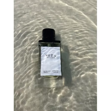 Y.U.Z.U (YUZU) ➔ Fragrance World ➔ Parfum arabe ➔ Fragrance World ➔ Parfum unisexe ➔ 4