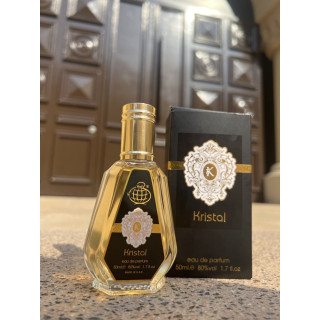 Fragrance World Kristal EDP 50 ml — товар в стилизованной композиции; очень крупный план; в интерьере