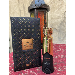 Fragrance World Sultan the conqueror EDP 80 ml — productweergave; zeer nabije close-up; op een witte achtergrond