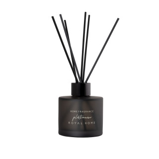 Royal Platinum Platinum POWDER EDP 120 ml — productweergave; zeer nabije close-up; op een witte achtergrond