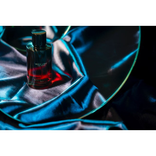 Royal Platinum MOON LIGHT EDP 100 ml — productweergave; zeer nabije close-up; op een witte achtergrond; gemiddelde kadrering