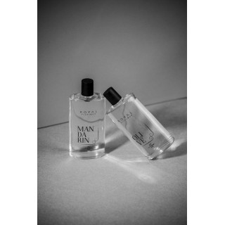 Royal Platinum MANDARIN Cologne 200 ml — produkto vaizdas; stambus planas; baltame fone; artimiausias kadras