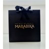 MARABIKA Подарочный пакет — изображение товара; очень крупный план; на белом фоне