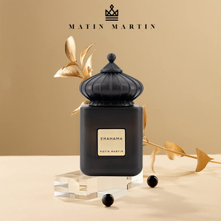 Matin Martin SHAHAMA EDP 100 ml — изображение товара; крупный план; на цветном фоне