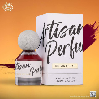 Fragrance World Artisan Perfume Brown Sugar EDP 80 ml — produkto vaizdas; stambus planas; spalvotame fone