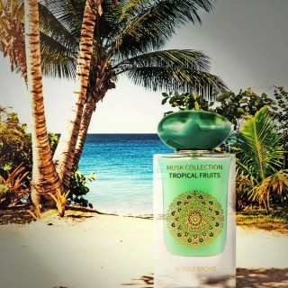 Gulf Orchid Tropical Fruits EDP 60 ml — товар в стилизованной композиции; очень крупный план; у воды