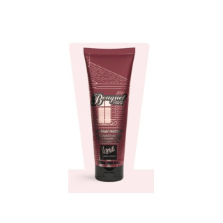 Gulf Orchid Bouquet Red Memwa bodylotion 236 ml — bordeauxrode tube van voren op een lichtroze achtergrond