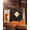 Royal Blend 100 ml — product in een gestileerde setting; zeer nabije close-up; op een houten oppervlak; ruimste kadrering