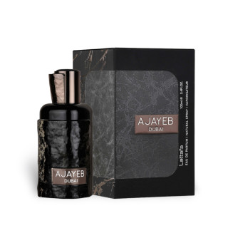 Lattafa Perfume Ajayeb Dubai EDP 100 ml — toode ja pakend; lähivaade; valgel taustal; lähim kadreering