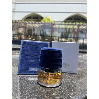 Fragrance World Lumiere Garcon EDP 100 ml — produkto vaizdas; stambus planas; baltame fone; platesnis kadras