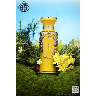 Fragrance World Nectar Of Ecstasy EDP 100 ml — toode stiliseeritud keskkonnas; väga lähivõte; õues