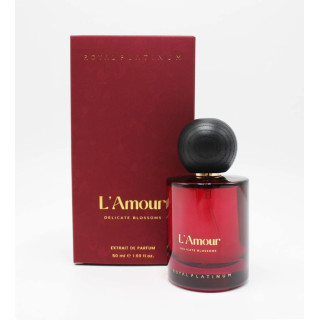 Royal Platinum L'Amour Delicate Blossoms EDP 50 ml — produktas ir pakuotė; artimas vaizdas; baltame fone; plačiausias kadras