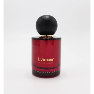 Royal Platinum L'Amour Delicate Blossoms EDP 50 ml — produkto vaizdas; visa kompozicija; baltame fone; artimiausias kadras