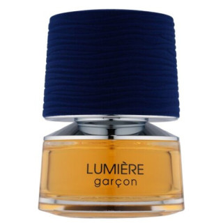 Fragrance World Lumiere Garcon EDP 100 ml — produkto vaizdas; stambus planas; baltame fone; plačiausias kadras