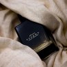 Royal Platinum Glorious Zeugma Extrait de Parfum 100 ml — изображение товара; очень крупный план; на цветном фоне