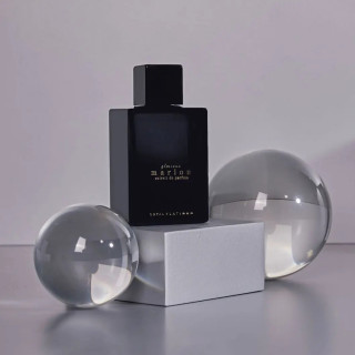 Royal Platinum Glorious MARLON Extrait de Parfum 100 ml — изображение товара; крупный план; на светлом фоне