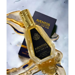 Fragrance World Aventos Blue For Him EDP 50 ml — produktas ir pakuotė; stambus planas; baltame fone