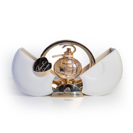 Fragrance World Signature White EDP 80 ml — pohled na produkt; detail; na bílém pozadí; nejširší záběr