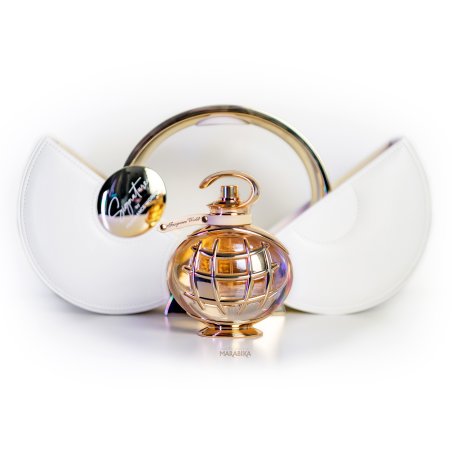 Fragrance World Signature White EDP 80 ml — pohled na produkt; celá kompozice; na bílém pozadí; nejširší záběr