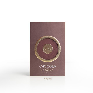 Chocola Addict EDP 100 ml — productweergave; volledige compositie; op een witte achtergrond; gemiddelde kadrering