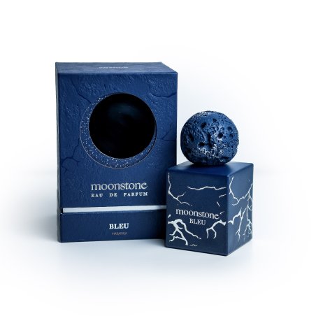 Fragrance World Moonstone Bleu EDP 100 ml — productverpakking; close-up; op een witte achtergrond