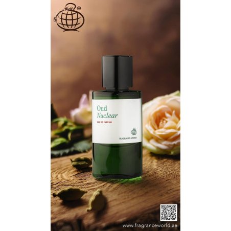 Fragrance World Oud Nuclear EDP 60 ml — товар в стилизованной композиции; крупный план; с цветами; самый близкий кадр