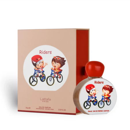 Lattafa Perfume Pride Riders EDP 75 ml — productverpakking; close-up; op een witte achtergrond; ruimste kadrering