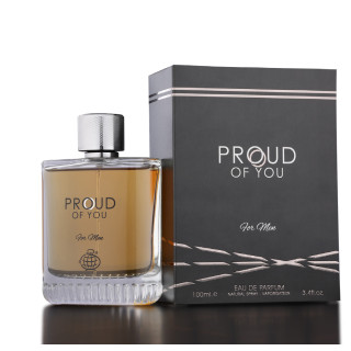 Fragrance World Proud of You for Men EDP 100 ml — product en verpakking; zeer nabije close-up; op een lichte achtergrond