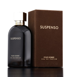 Fragrance World Suspenso EDP 100 ml — товар и упаковка; крупный план; на тёмном фоне