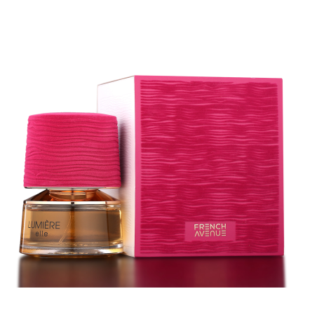 Fragrance World Lumiere Elle EDP 100 ml — товар и упаковка; очень крупный план; на белом фоне