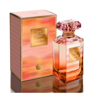 Fragrance World Rose Seduction Secret Sunkissed EDP 100 ml — toode ja pakend; väga lähivõte; tumedal taustal