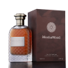 Fragrance World Mocha Wood EDP 100 ml — produkt i opakowanie; bardzo bliskie ujęcie; na białym tle