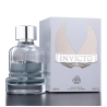 Fragrance World Invicto EDP 100 ml — Produkt und Verpackung; sehr nahe Detailaufnahme; auf dunklem Hintergrund