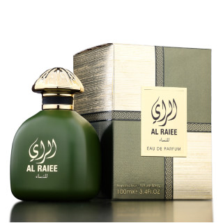 Al Raiee Green EDP 100 ml — produto numa composição ambientada; sobre uma superfície de madeira; enquadramento mais próximo