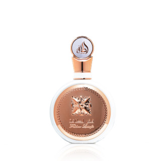 Lattafa Perfume Fakhar Rose EDP 100 ml — изображение товара; полная композиция; на белом фоне; очень широкий кадр