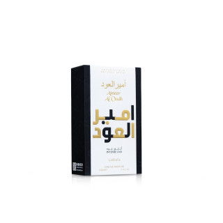 Ameer Al Oudh Intense EDP 100 ml — ambalajul produsului; compoziție largă; pe fundal alb; încadrare cea mai largă