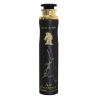 Lattafa Perfume Maahir 300 ml — productweergave; close-up; op een witte achtergrond; meest nabije kadrering