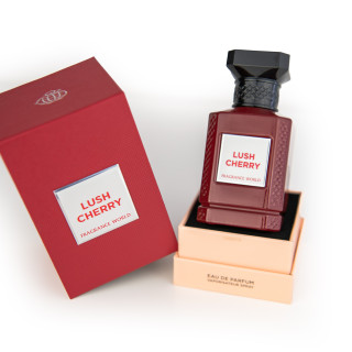Fragrance World Lush Cherry EDP 80 ml — toode ja pakend; lähivaade; valgel taustal; kõige laiem kadreering