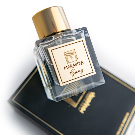 MARABIKA Gany Extrait de Parfum 100 ml — vista del prodotto; dettaglio molto ravvicinato; su sfondo bianco