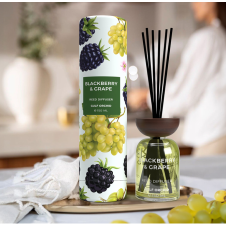 Gulf Orchid BLACKBERRY & GRAPE 150 ml — изображение товара; очень крупный план; с ингредиентами аромата