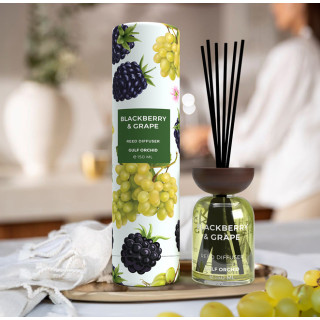 Gulf Orchid BLACKBERRY & GRAPE 150 ml — изображение товара; очень крупный план; с ингредиентами аромата