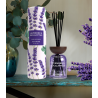 Gulf Orchid LAVENDER & EUCALYPTUS 150 ml — product in een gestileerde setting; zeer nabije close-up; op een witte achtergrond