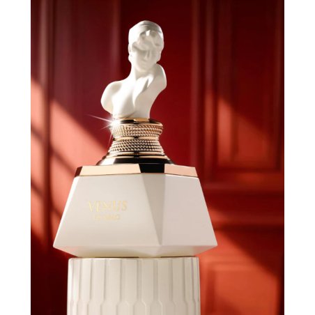 Fragrance World Venus De Milo EDP 100 ml — vue du produit; très gros plan; sur fond blanc