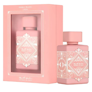 Lattafa Perfume Bade'e Al Oud Noble Blush EDP 100 ml — упаковка товара; очень крупный план; на белом фоне