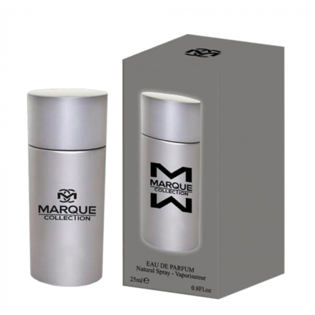 Fragrance World Marque 122 EDP 25 ml — product en verpakking; zeer nabije close-up; op een witte achtergrond