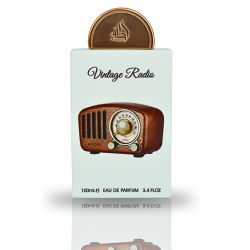 Lattafa Perfume Pride Vintage Radio EDP 100 ml — товар спереди; крупный план; на белом фоне