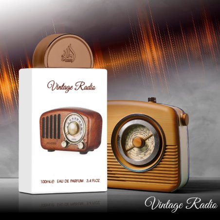 Lattafa Perfume Pride Vintage Radio EDP 100 ml — produktvisning; meget tæt nærbillede; på lys baggrund