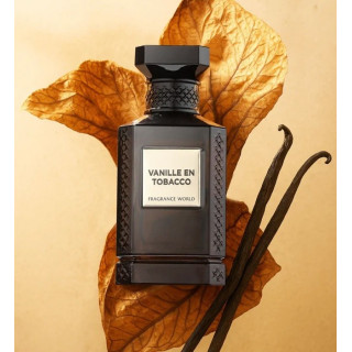 Fragrance World Vanille En Tobacco EDP 80 ml — produkta skats; ļoti tuvs plāns; uz balta fona