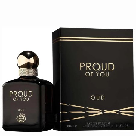 Fragrance World Proud of You Oud EDP 100 ml — product en verpakking; zeer nabije close-up; op een witte achtergrond