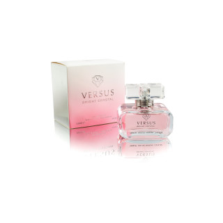 Fragrance World Versus Bright Crystal EDP 100 ml — toode ja pakend; lai kompositsioon; valgel taustal